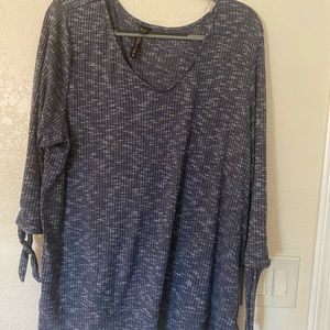 Soft 3/4 Sleeve Navy/White Blouse